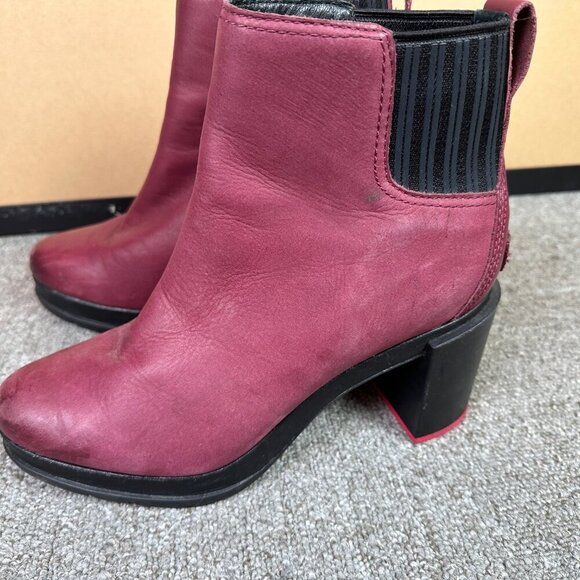 Sorel Margo Wine Red Heeled Chelsea Ankle Boot Leather Waterproof Size 8.5 - Picture 5 of 8